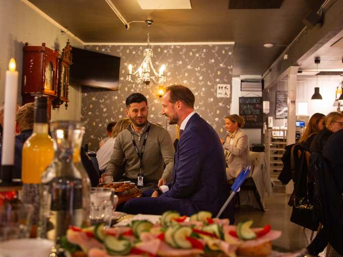 Fra UNG-frokost på Skaperverket kafé i Tønsberg. Foto: Emmaline Sophie Hekneby 