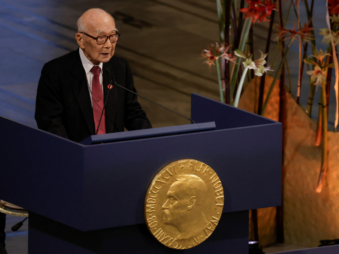 Terumi Tanaka holdt Nihon Hidankyos Nobelforedrag. Foto: Reuters / Leonhard Foeger